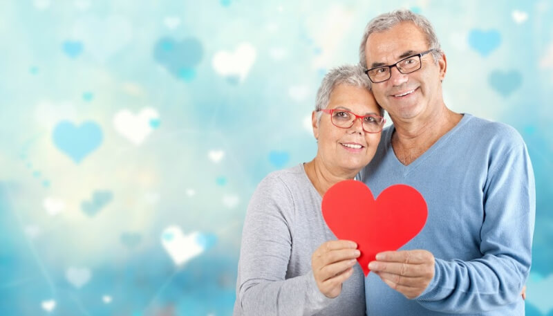 Testimonials - Central San Diego & La Jolla, CA | ComForCare - couple_holding_hearts800x450